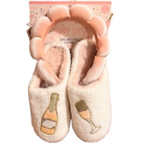 NWT- Champagne Slippers with Matching Plush Headband - Picture 6 of 7